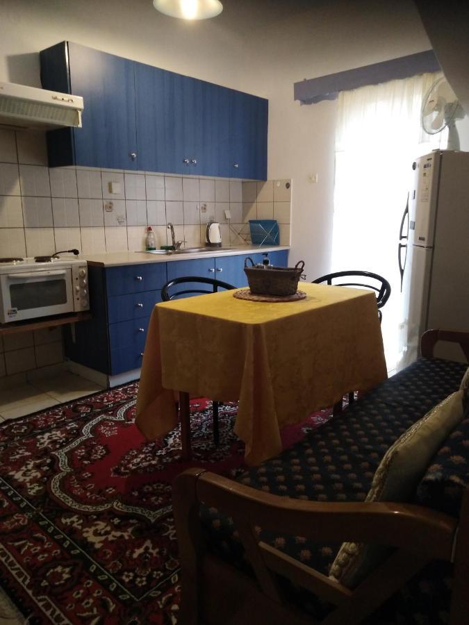 "Αρμονία" Διαμερισμα, Καλαματα-"Harmony" Apartment, Kalamata Ngoại thất bức ảnh